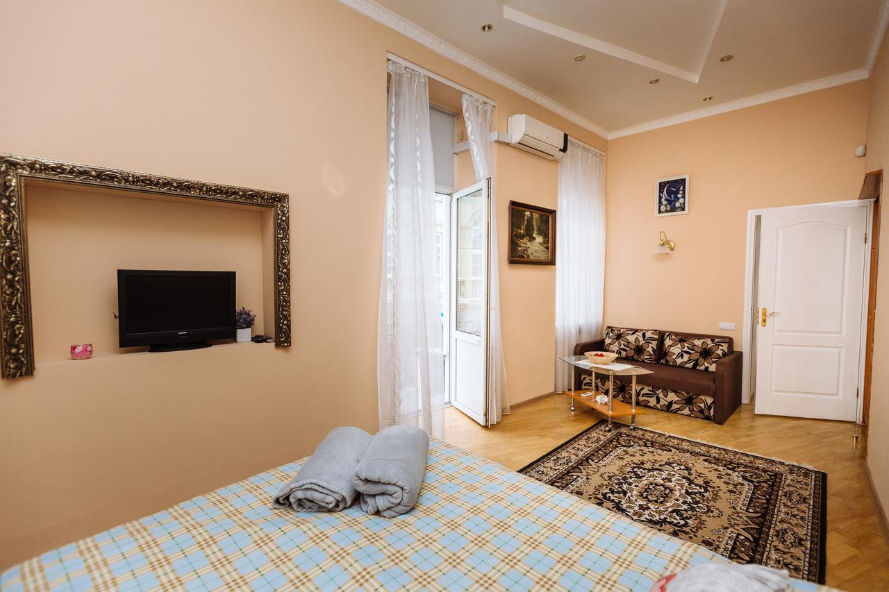 Apartments On Teatralna 26 Lviv Dış mekan fotoğraf
